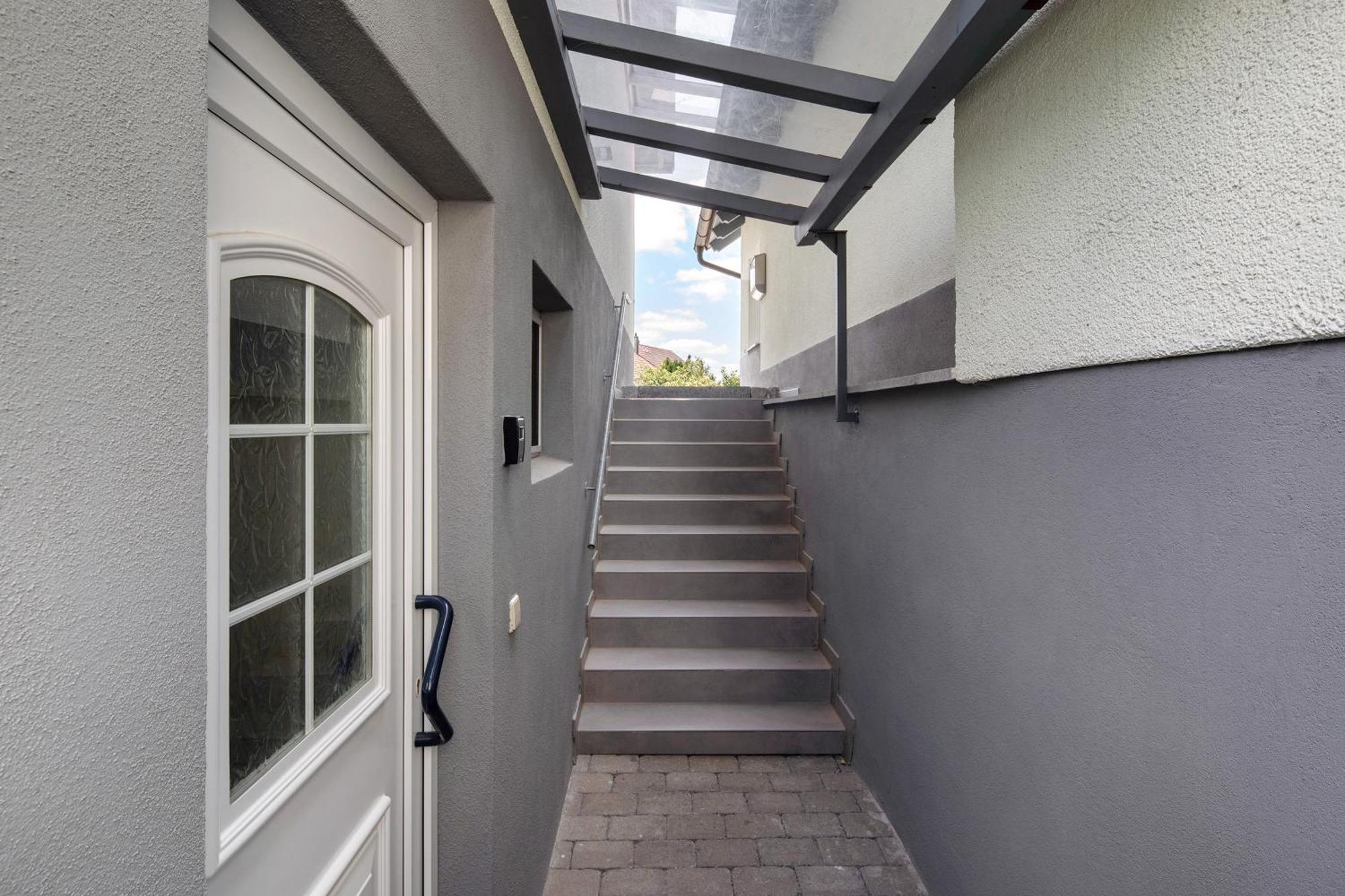 Ferienwohnung Emilia, 36Qm Münsingen Kültér fotó