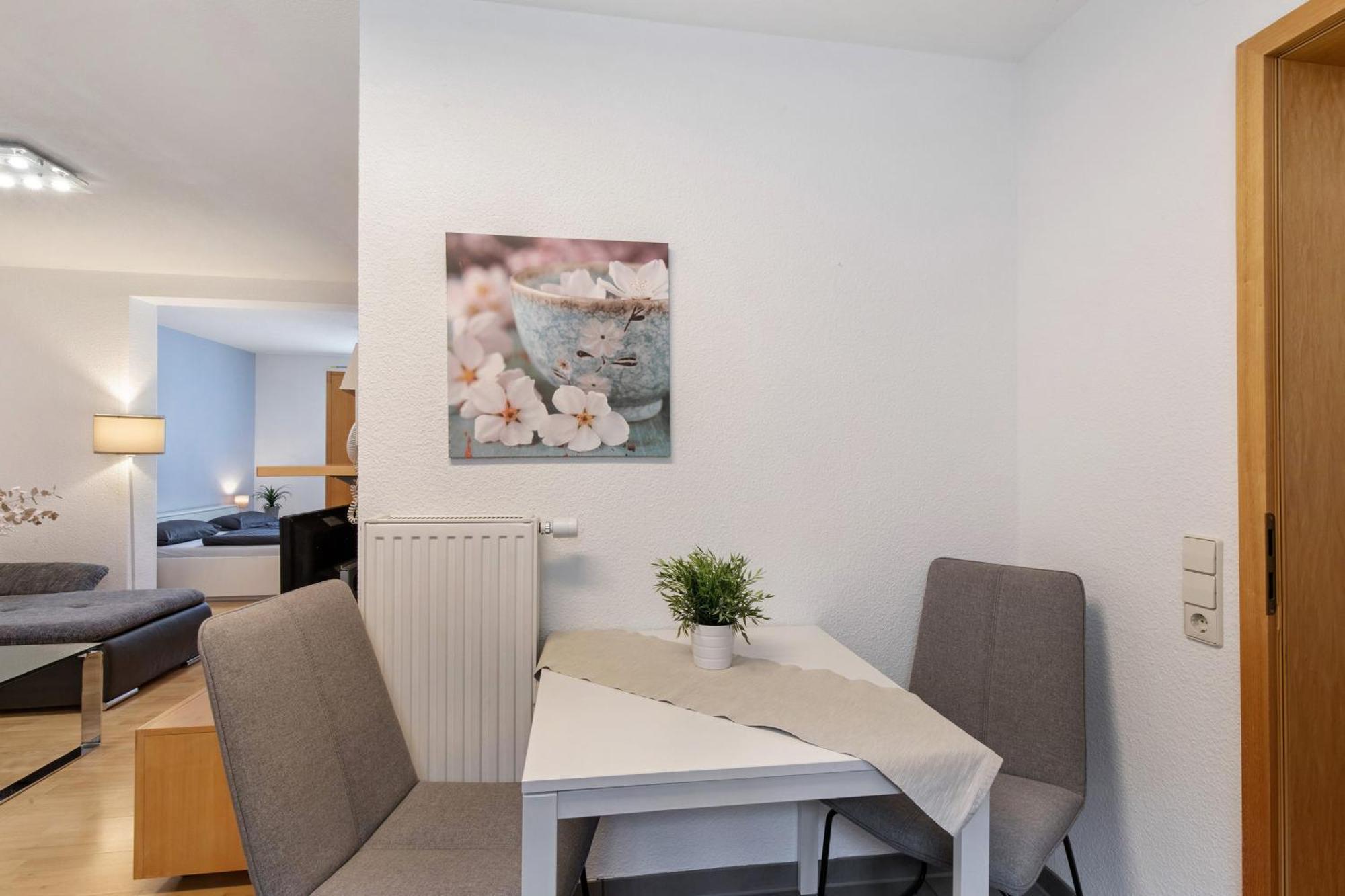 Ferienwohnung Emilia, 36Qm Münsingen Kültér fotó
